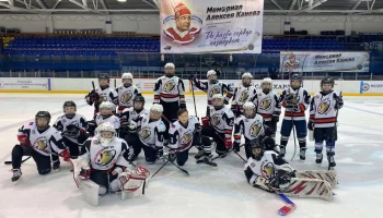 Спортсмены из «Северной короны» принимают участие в хоккейном турнире
