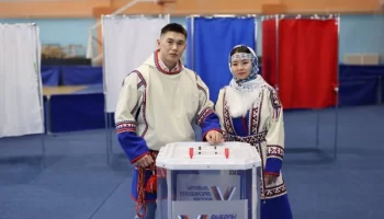 Александр Худи и Илона Окотэтто первыми проголосовали на выборах в Яр-Сале