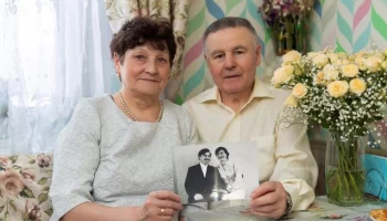 В Год семьи на Ямале вручили тысячную премию к юбилею совместной жизни