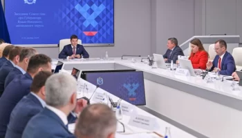 Дмитрий Артюхов провел итоговое в 2023 году заседание Совета глав