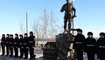 Олег Попов принял участие в открытии памятника воинам-участникам СВО