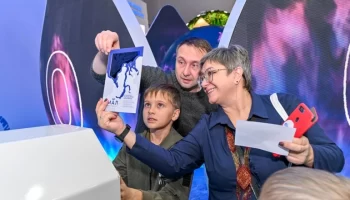 Пятеро посетителей выставки-форума «Россия» выиграли путевки на Ямал